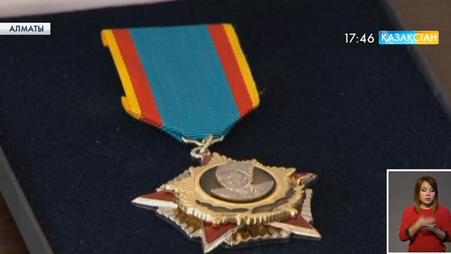 Ұлттық арна ұжымы Бауыржан Момышұлы атындағы «Намыс» төсбелгісімен марапатталды