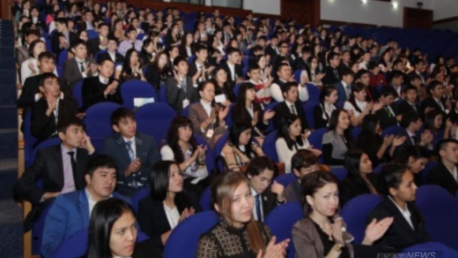 Қазақстанда мамандық бойынша жұмыс істеу заңмен міндеттеледі