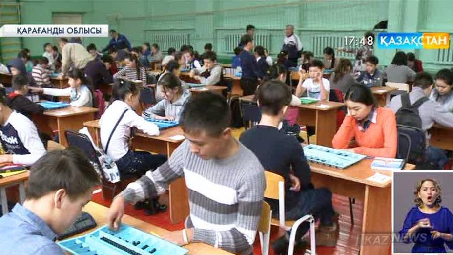 Қарағандыда Әлихан Бөкейхановтың 150 жылдығына орай тоғызқұмалақтан турнир өтіп жатыр