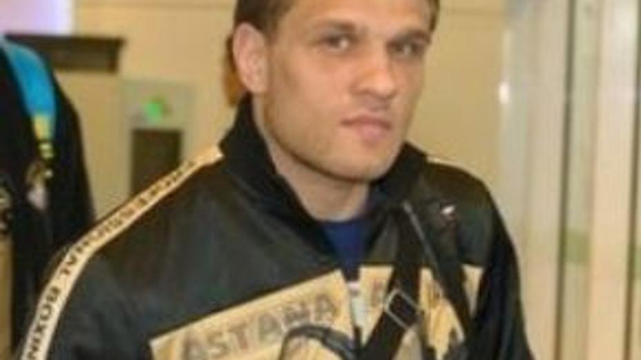 WSB. Сергей Деревянченко әзірбайжандық боксшыны техникалық нокаутпен жеңді