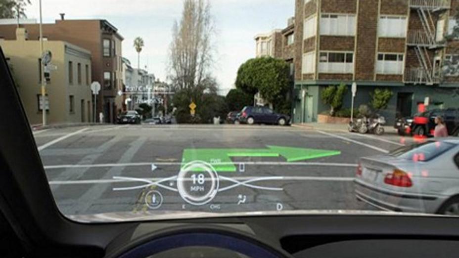 Скорость на стекле автомобиля. Проекционный дисплей для Tesla model 3. HUD head up display BMW. W166 head up display. Проекция Мерседес 223 навигатор.