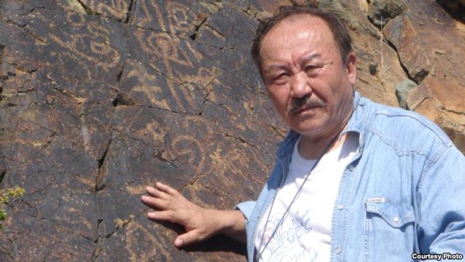 Мұхтар Мағауин: «Туылған» Қазақ тілінің табиғатына жат, түйеден түскен емес, жер астынан жарып шыққандай, сұмпайы, сөлекет сөз