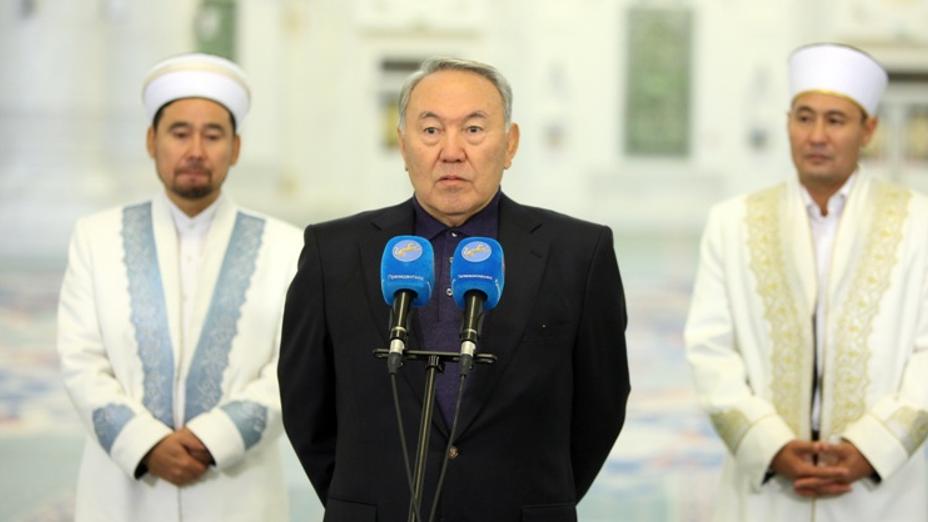 Назарбаев поздравил казахстанцев с праздником Курбан айт