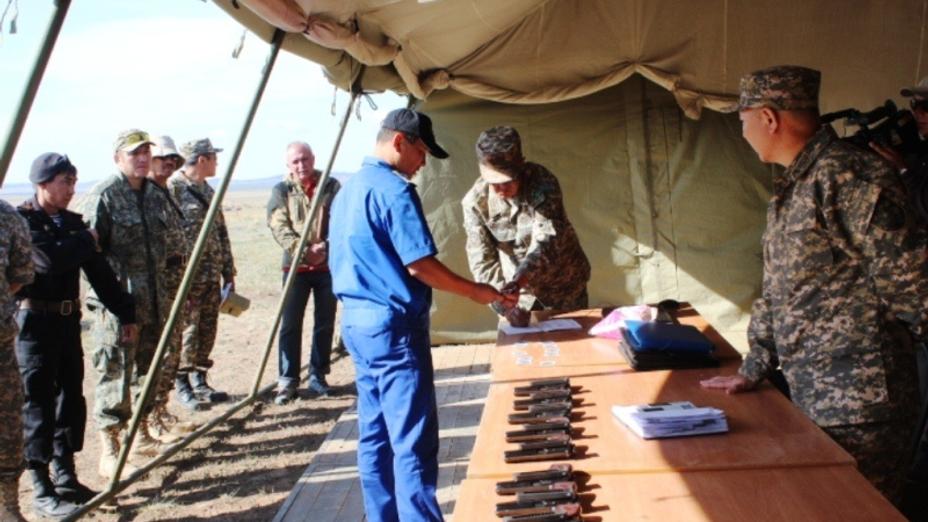 v vs rk prohodit otbor soldat dlya i