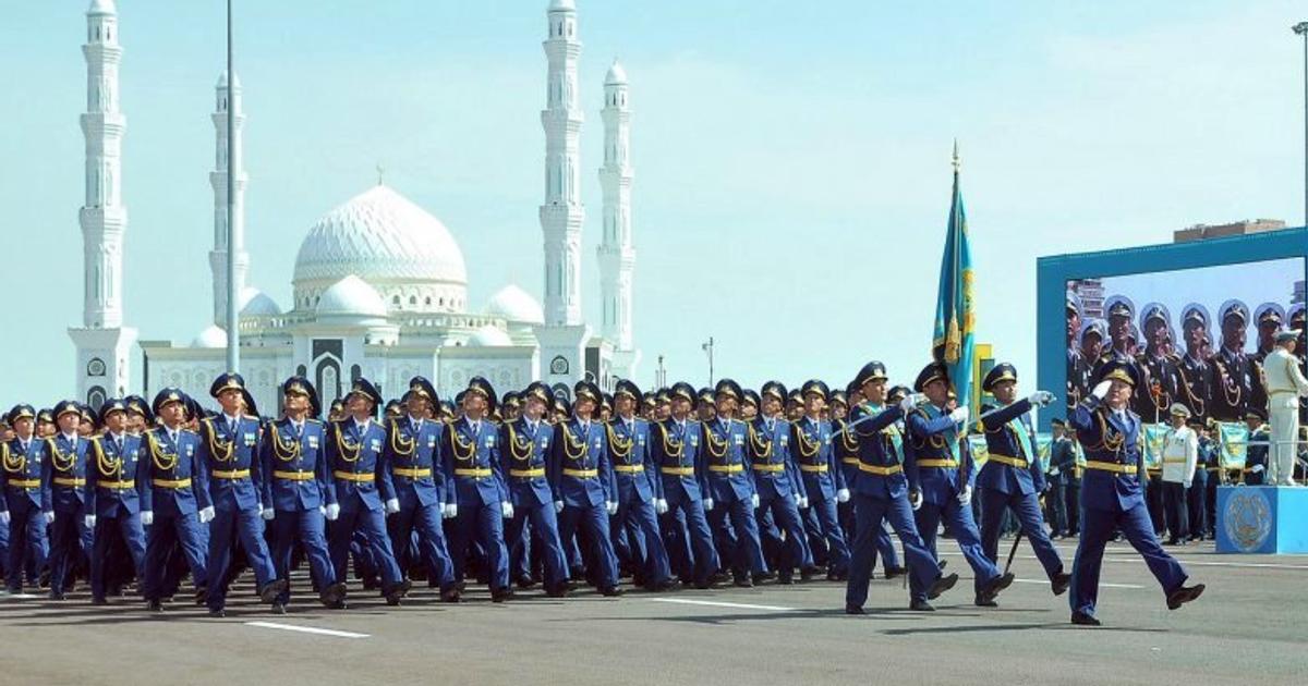 Армейские знаки в петлицах, на пуговицах, фуражках и флагах различных стран мира. ВВС. Часть 11 Армейские знаки в петлицах, на пуговицах, фуражках и флагах различных стран мира. ВВС. Часть 11 Авиация,Символизм,Армия,Униформа