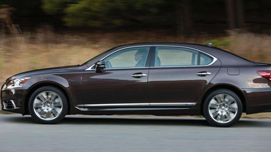 Lexus покажет на автосалоне в Токио предвестника нового седана LS
