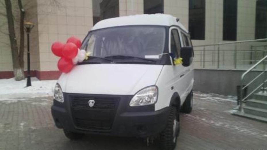 Павлодар облысының әкімі Қанат Бозымбаев «Қазақстан-Павлодар» телеарнасына «Газель» көлігін сыйға тартты