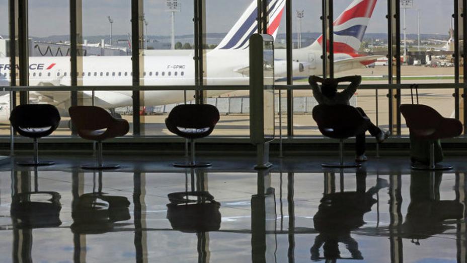 Air France қызметкерлері Парижге ұшып келген ұшақ шассиінен адамның денесін тапты