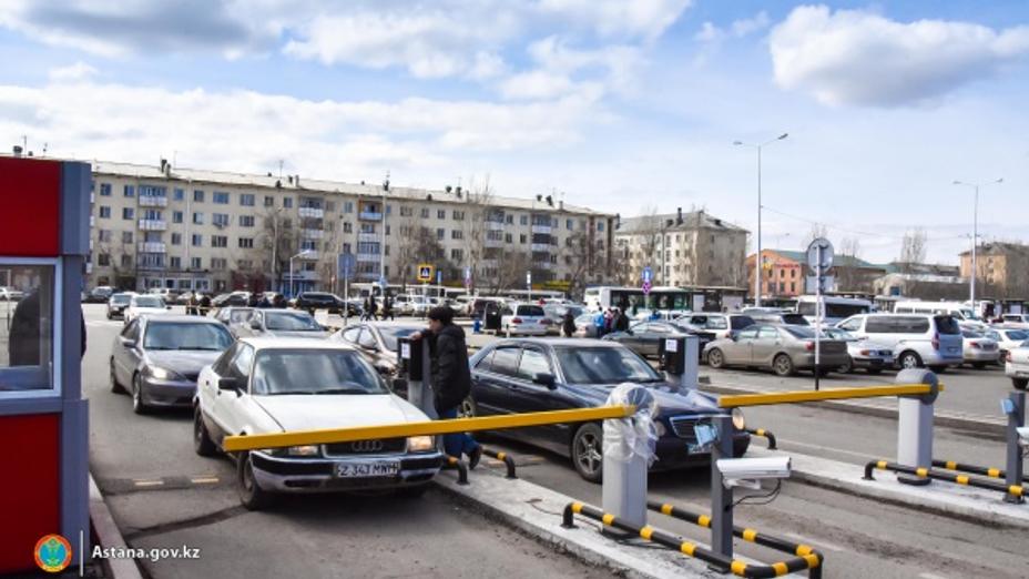 В Астане определены места платных парковок