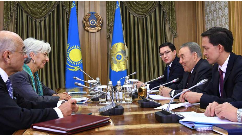 Елбасы К.Лагардпен әлемдік қаржы-экономикалық жүйесінің дамуын талқылады