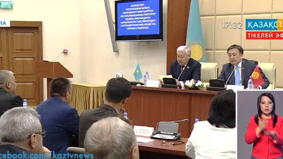 Мәжіліс төрағасы Қабиболла Жақыпов Жогорку кенеш төрағасы Асылбек Жээнбековпен кездесті