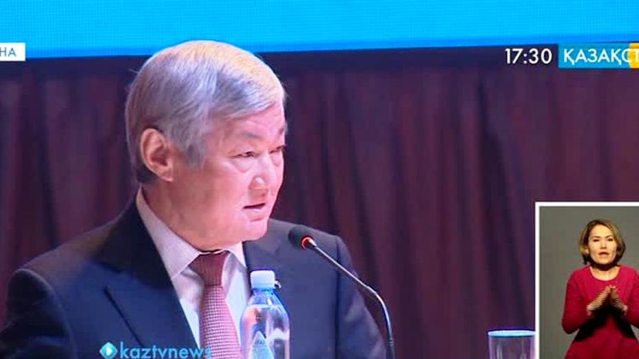 Бердібек Сапарбаев: Ауыл тұрғындары әлі күнге дейін кеңес дәуірінде шыққан кітаптарды оқып жүр