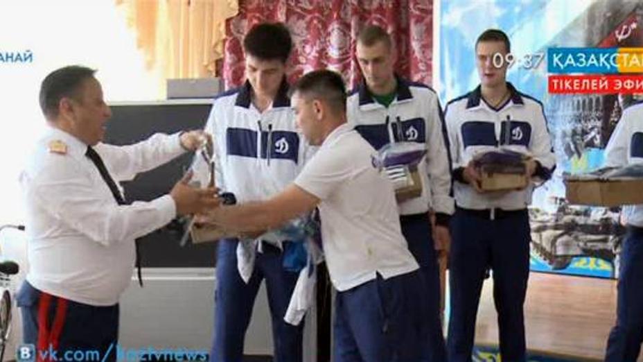 Қостанайдың құқық қорғаушылары облыстық балалар үйі тәрбиеленушілеріне базарлық жасады