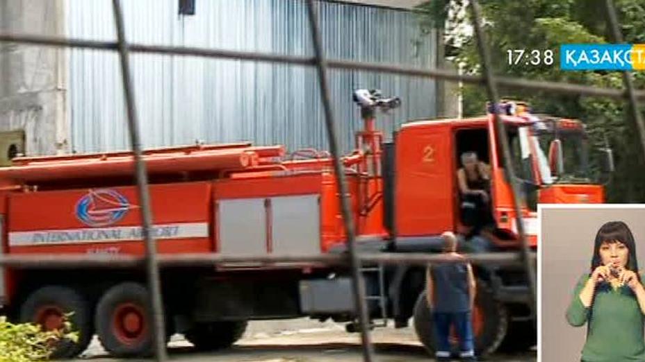 Алматыда резиналы дөңгелектер сақтайтын қойма өртенді