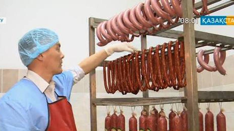 Атыраудағы шұжық цехы тәулігіне 1 тонна 200 келі өнім өндіреді