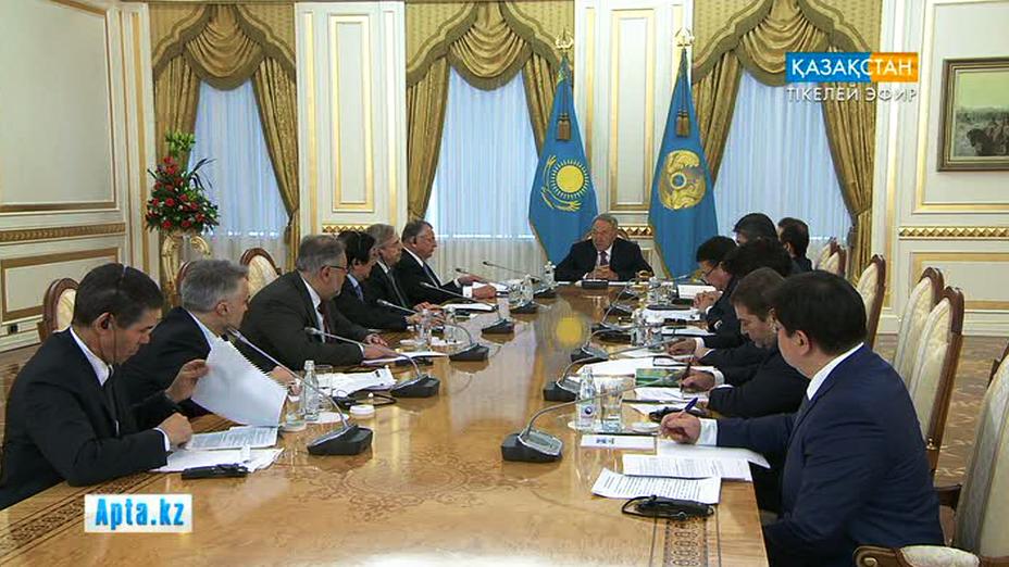 Мемлекет басшысы индустрияландыру мәселелеріне арналған дөңгелек үстелге қатысты